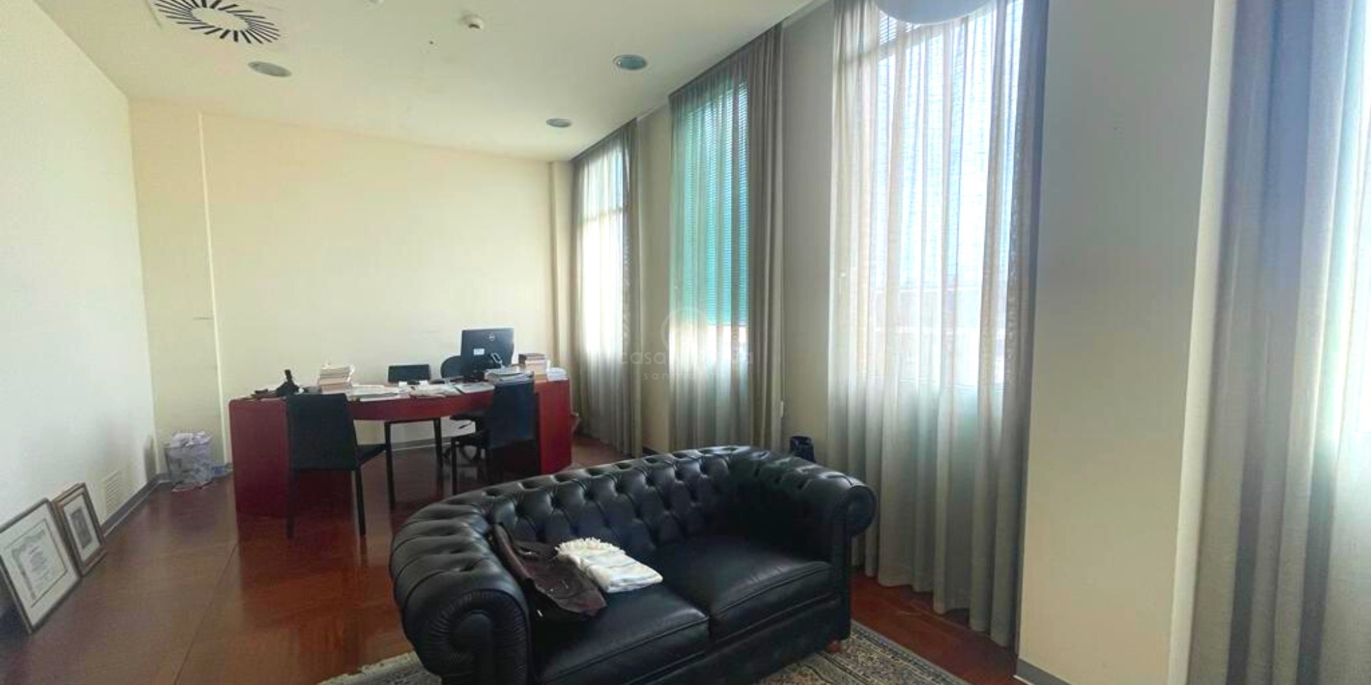 Dogana, elegante ufficio 90mq in vendita in centro direzionale di prestigio centralissimo
