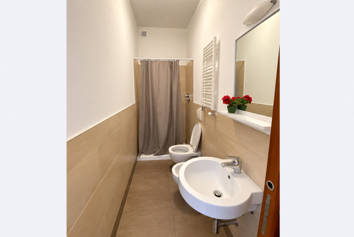 appartamento-murata-131mq-bagno-con-doccia-11a