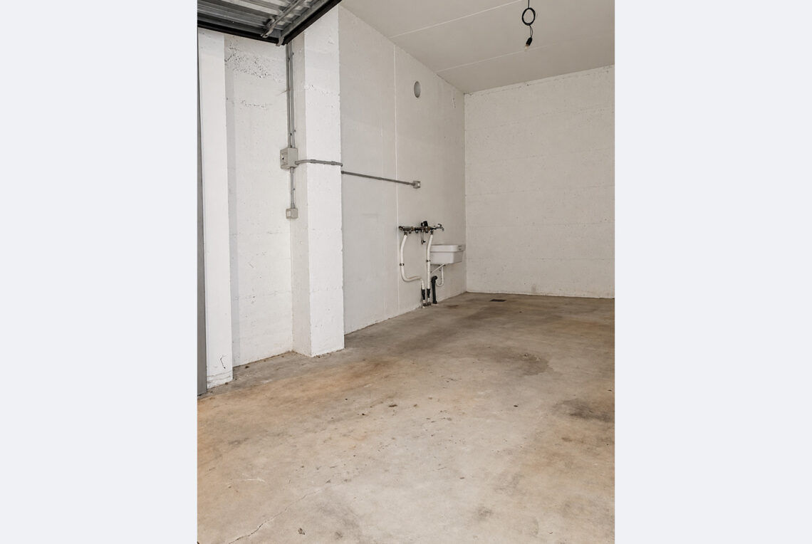 628C-negozio-borgo-garage