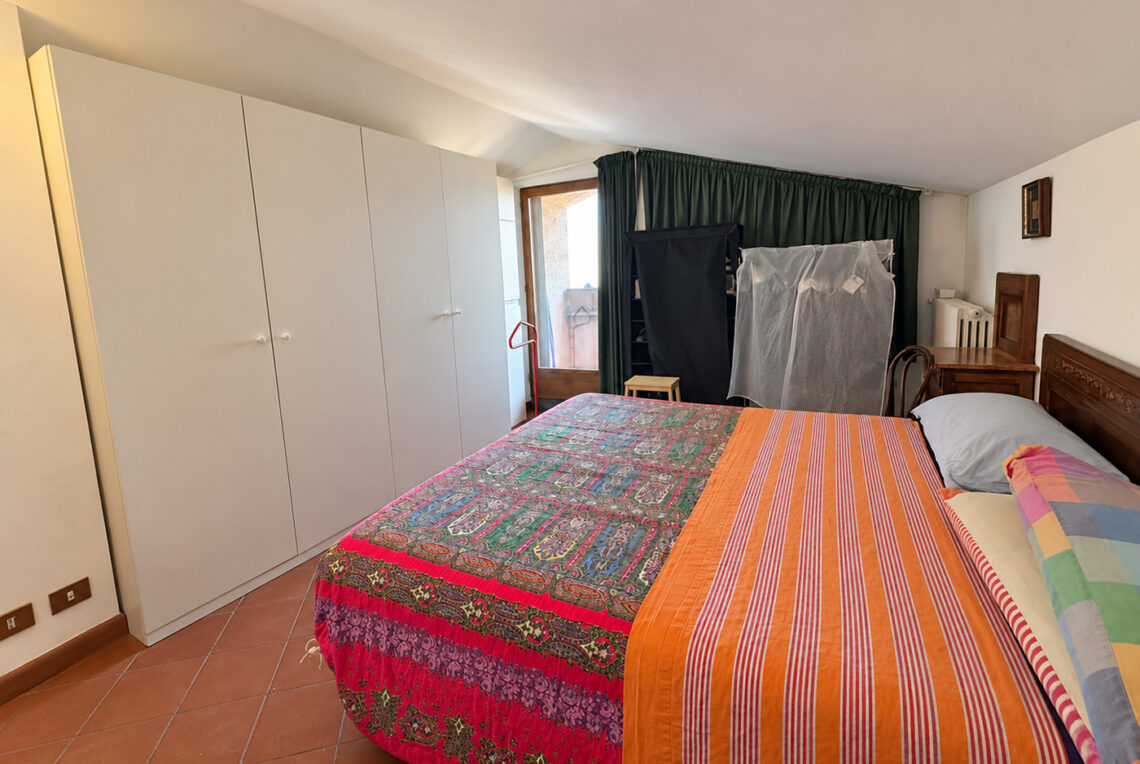 679R-borgo-maggiore-casa1400-camera20