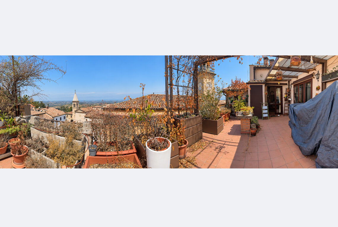 679R-borgo-maggiore-casa1400-terrazzo2